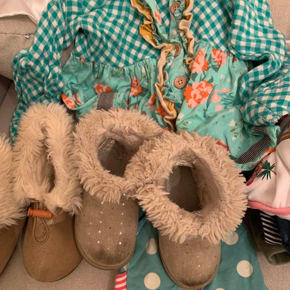 Outfit and shoe bundle
